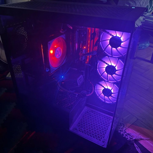 Gaming PC like new with RX 580 8GB, Ryzen 5 2600, Corsair 16GB RAM