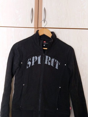 Caan black women's small sports jacket used with zipper and pockets
