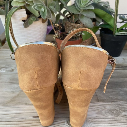 Camille Brown Platform Sandals Size 39 Like New, 10cm Heel