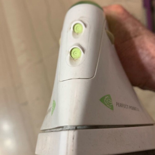 Electric iron like new, fully functional