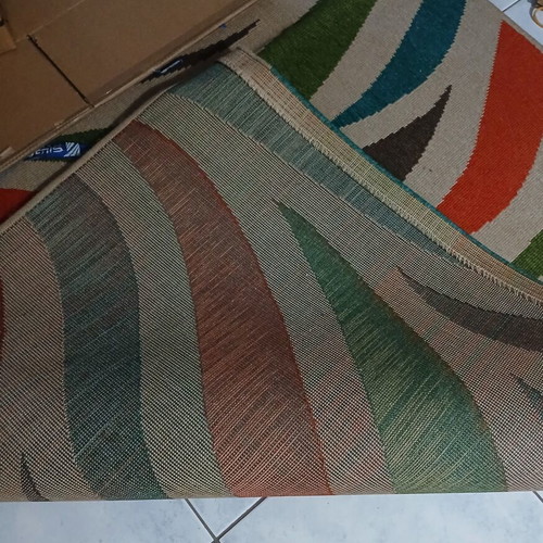 Summer rug like new, large size