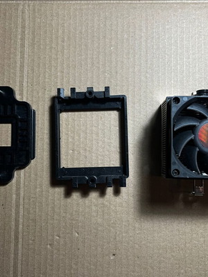 Ψύκτρα επεξεργαστή Socket 939 σαν καινούργιο με bracket και βίδες