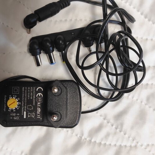 Kemot Regulated Adaptor URZ1186 AC/DC 500mA new