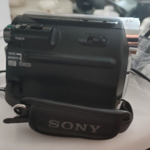 Sony Handycam DCR-HC62 MiniDV camcorder for parts or repair