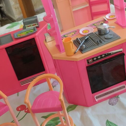 Barbie kitchen 1986 used collectible playset