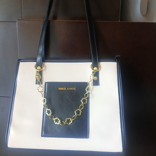 Women's shoulder bag new, black and white
