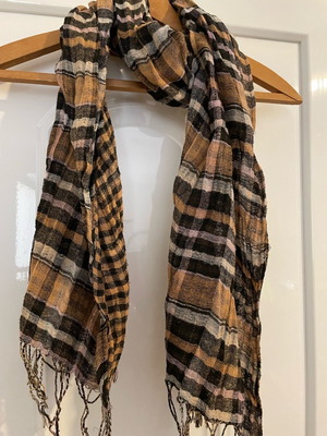 Checked scarf used condition