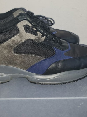Hogan 11 sneakers like new, size 45