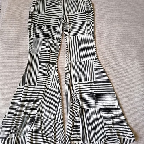 Dorina Savva flare pants M, elastic waist, stretch fabric