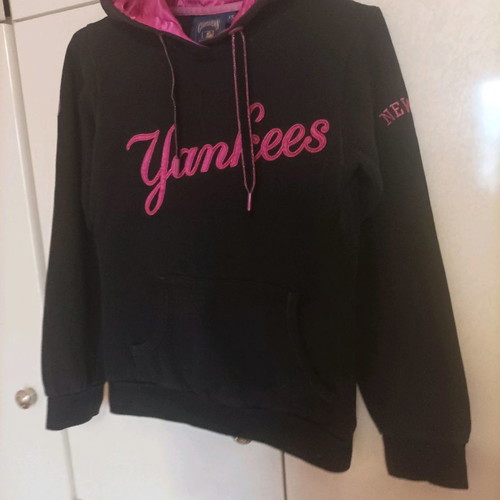 Yankees sweatshirt used, size XS, black with pink details