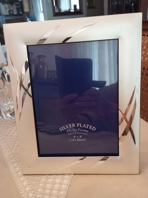 Silver plated photo frame used for 15x20 cm photo