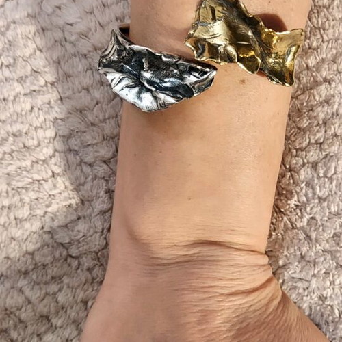 Silver handmade bracelet like new with gold-plated part
