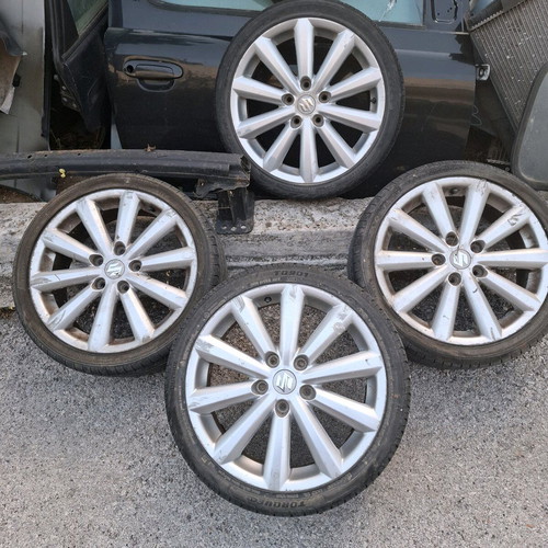 Suzuki Swift 17-inch GTi rims used