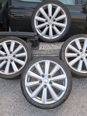 Suzuki Swift 17-inch GTi rims used