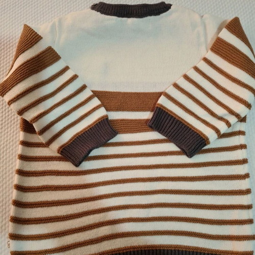Obaibi sweater and jeans set 6-9 months like new