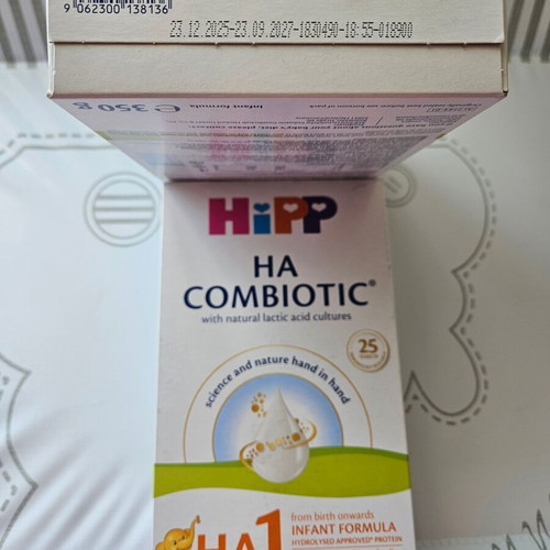 HiPP HA Combiotic 1 infant formula new, pack of 2 with baby care testers