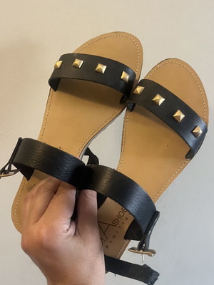 Sandals size 41 like new