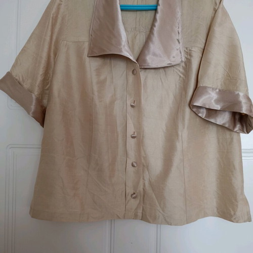 Formal shirt used, gold color, size XXL