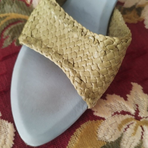 Italian leather sandals like new, woven, size 41, women's