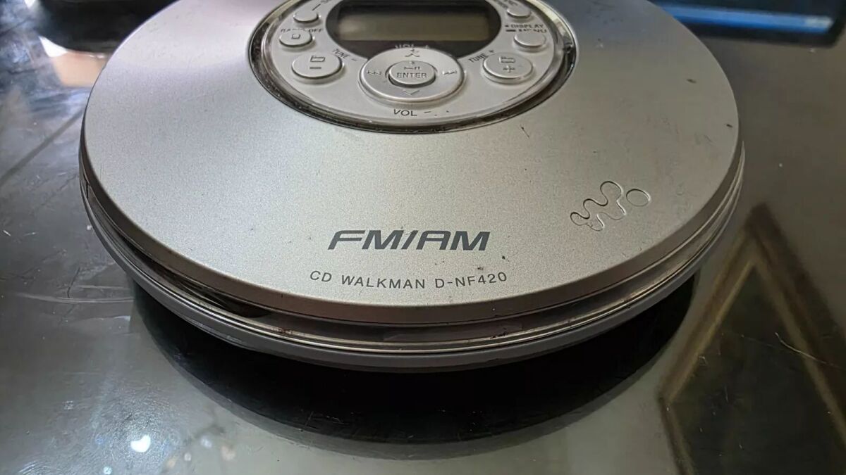 Sony D-NF420 CD player Walkman MP3 AM/FM… - € 49,00 - Vendora.cy