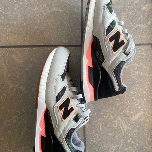 New Balance women's athletic shoes used, size 39, multicolor