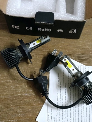 LED Car Bulbs H4 12V Set of 2 White Light 6000K with Aluminum Heat Sink and Driver New
