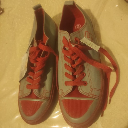 Low-Top Canvas Sneakers New Size 41 Grey Red