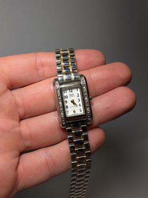 Q&Q Women's Watch used with Silver/Gold Metal Bracelet