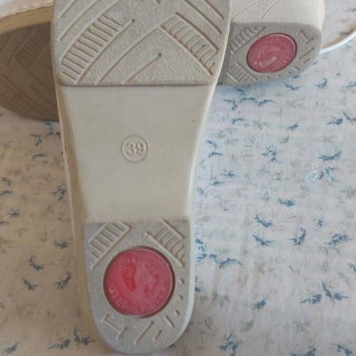Boxer women's anatomical leather clogs size 39 like new, white pearl