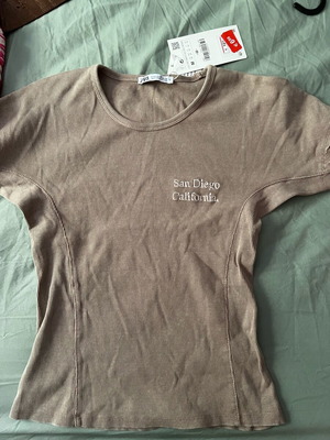 Zara t-shirt new, size M, beige
