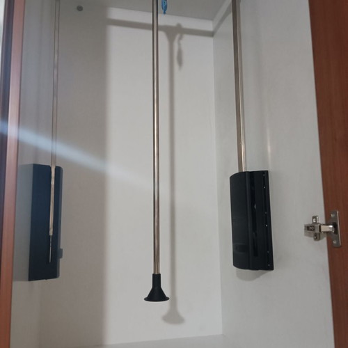Wardrobe mechanism used in good condition