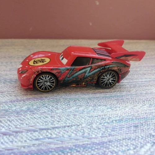 Disney Cars Dragon Lightning McQueen Tokyo used