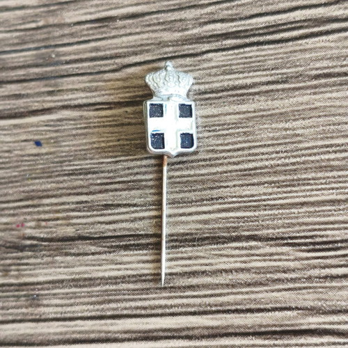 Vintage pin with Royal Greek Coat of Arms
