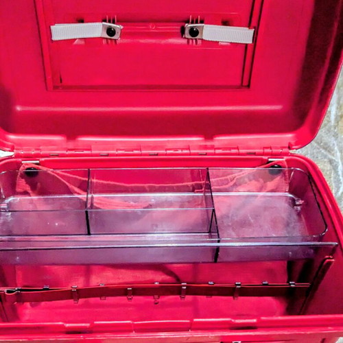 Delsey toiletry bag used with key, red, multiple compartments