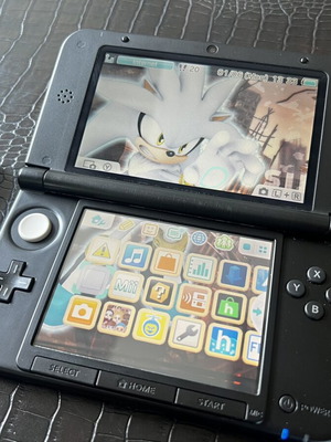 Nintendo 3DS XL/LL μπλε σαν καινούργια με κάρτα μνήμης 32GB και στυλό