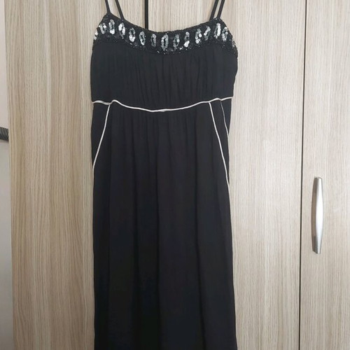Women's dress used, black, with pleats on bust, size L