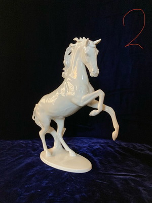 Alka Kunst Bavaria porcelain decorative horse like new, 28 cm