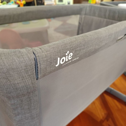 Joie Roomie crib like new