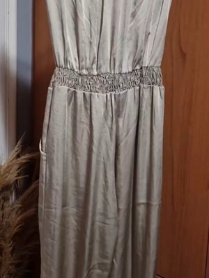 Strapless jumpsuit like new, beige-gold with pockets and elastic waist