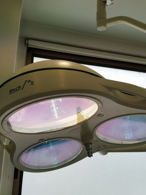 Dr. Mach 5 Surgical Light like new