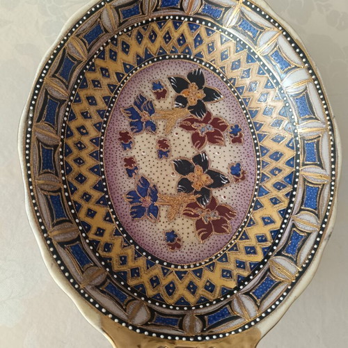 Vintage Asian ceramic deep serving plate handpainted, like new, Satsuma style