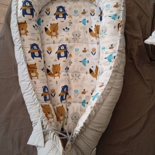 Medipartners baby nest like new with adjustable size and extra covers