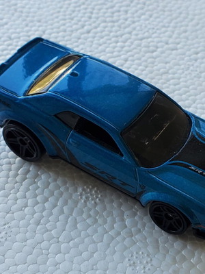 Hot Wheels Dodge Challenger σαν καινούργιο