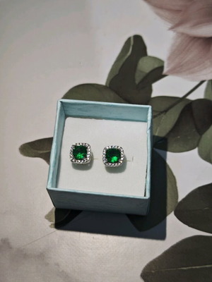 Silver 925 Earrings New With Green Genuine Stone