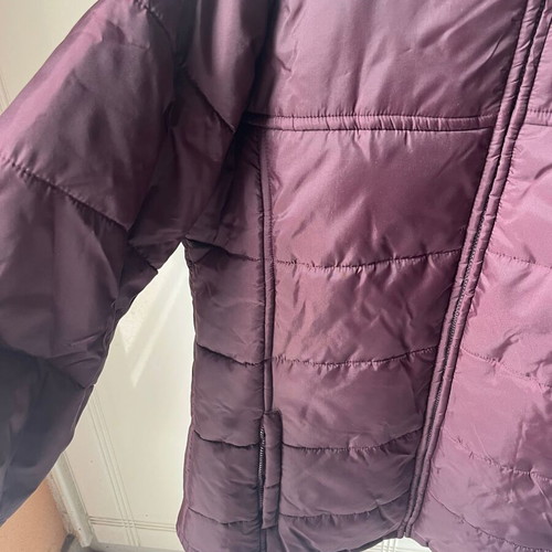 Women's jacket size L like new, eggplant to burgundy color