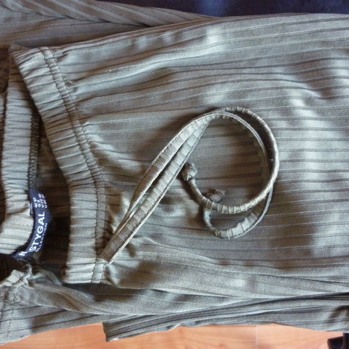 Nasty Gal Casual Pants used, khaki green, size M