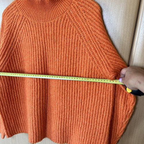 Cubus wool sweater size M like new, bright orange