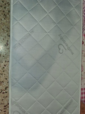 Baby cot mattress like new, antibacterial