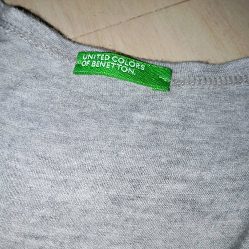 Benetton sleeveless top with silver sequins like new M-L