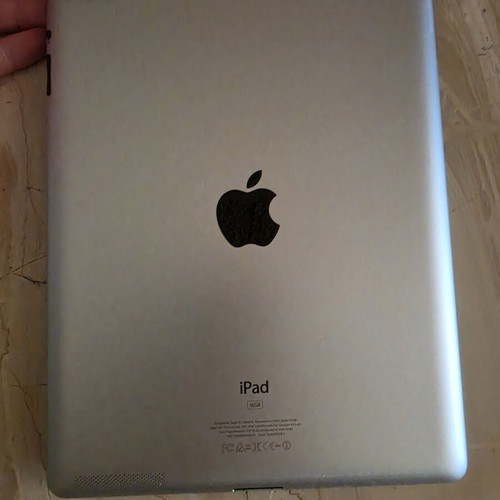 Apple iPad 2 16GB Wi-Fi + 3G GSM model A1396 used for parts, unlocked
